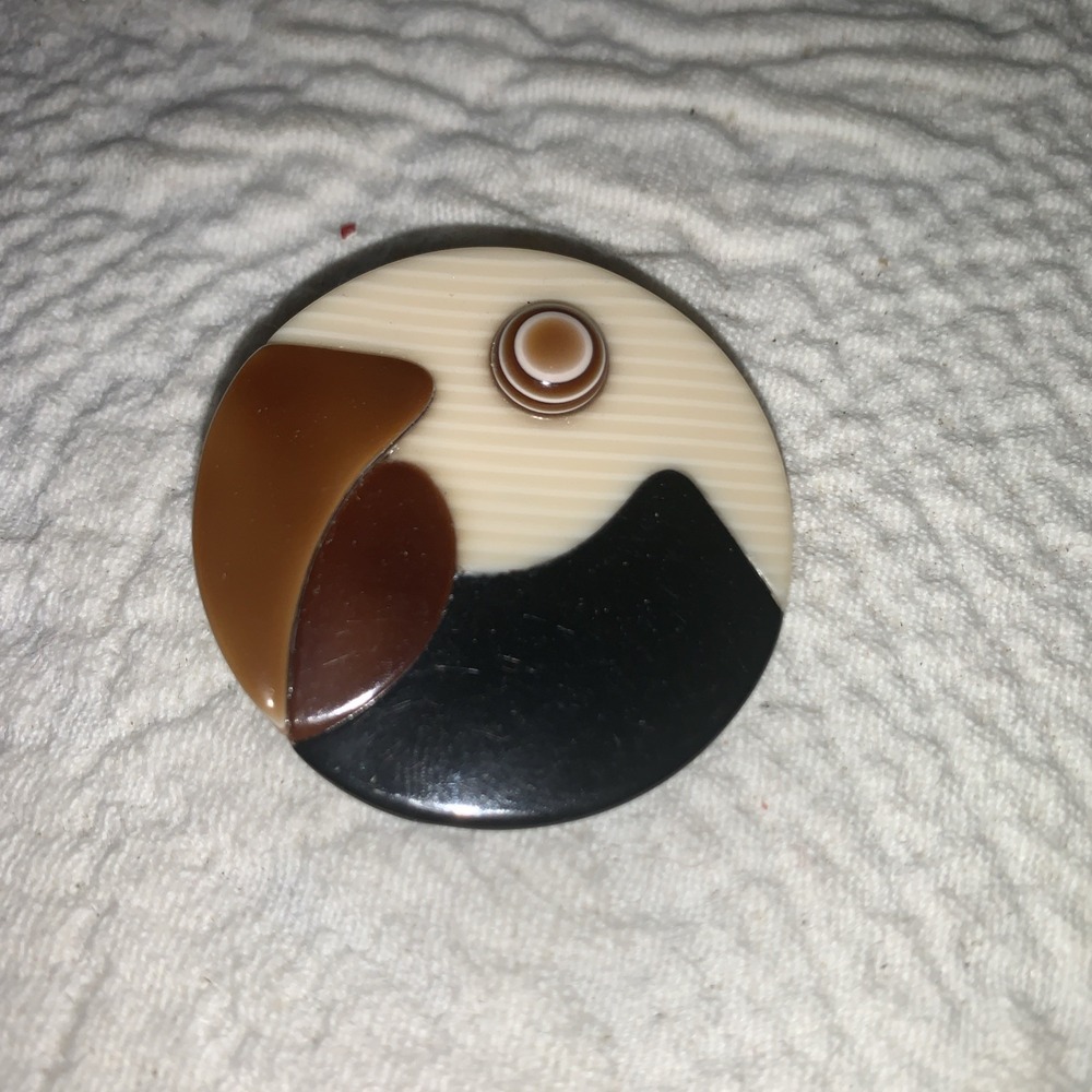 Lea Stein Genuine Brooch. Exotic Bird Signed In a gorgeous colorway Paris